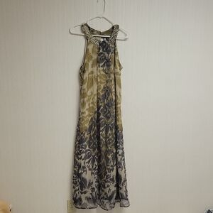 Cassee's Elegant Sleeveless Floral Dress. Womens Medium. Sheer, Lined NWT
